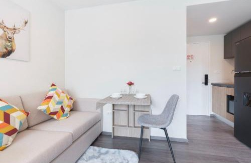 Bang Lamphu Lang Apartment | Sathon-Charoen Nakhon Condo