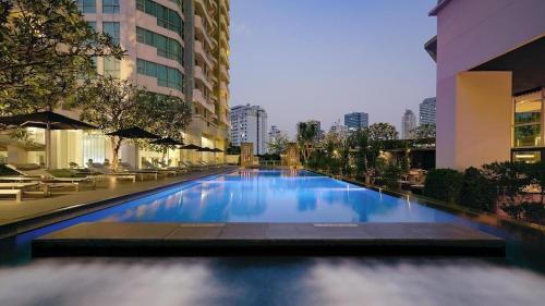 Sathorn Apartment | Sathorn prime Panorama City View rooftop bar