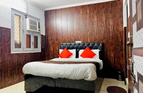 New Delhi Hotel | Satya Niketan D