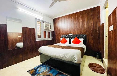 New Delhi Hotel | Satya Niketan D