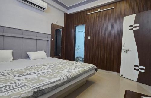 Indore Apartment | Satyabhama Homestay-Sapphire- two bhk Luxury appartment