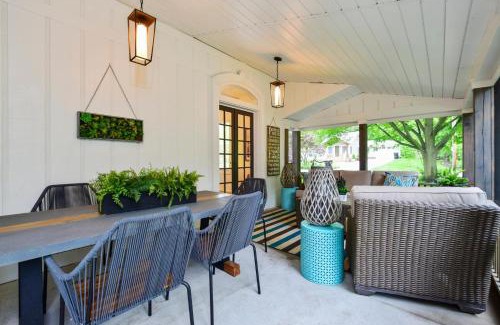 Saugatuck Villa | Saugatuck Farmhouse