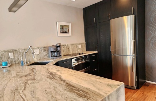 Saugatuck Condo | Saugatuck Waterfront condo. Bike, beach, boat, kayak, shop, Outdoor heated pool