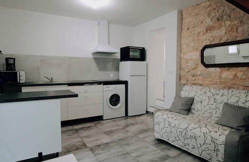 Saujon House | SAUJON is your home.