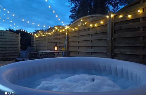 Ladon Villa | Sauna & Double Jacuzzi intérieur et sous les étoiles 1h30 Paris