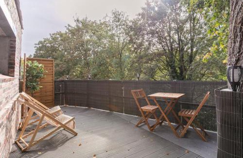 Quartier Grieu-Vallon Suisse-Saint-Hilaire Apartment | Sauna, jacuzzi, terrasse et parking