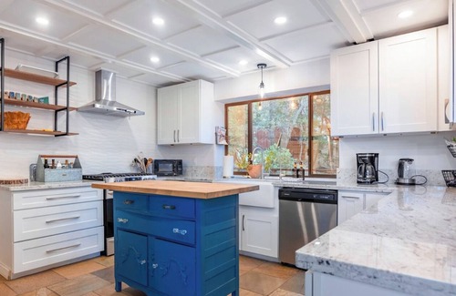 Lake Arrowhead Cabin | Sauna + Spa Lakeview Lodge Dog Friendly Lake Rare Lake Access