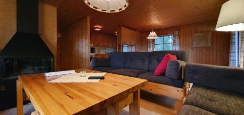 Lofsdalen House | Sauna | Wi-Fi | Terrace | Wood stove | Cable TV