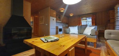 Lofsdalen House | Sauna | Wi-Fi | Terrace | Wood stove | Cable TV