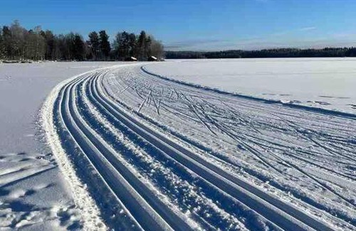 Luopioinen House | Saunallinen minitalo keskellä ulkoilukylää
