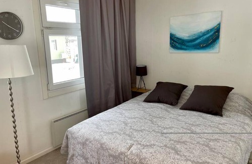 Luopioinen House | Saunallinen minitalo keskellä ulkoilukylää