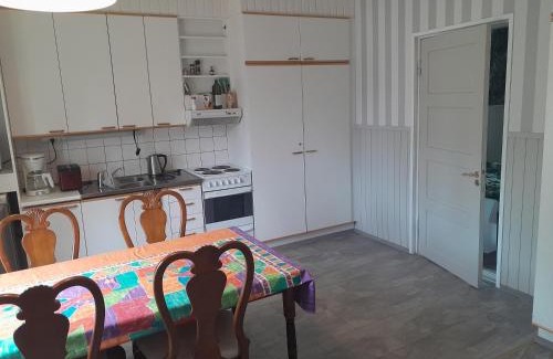Kehys-Kainuu Ski Chalet | Saunallinen talo 5-tien varrella, yksityinen ranta