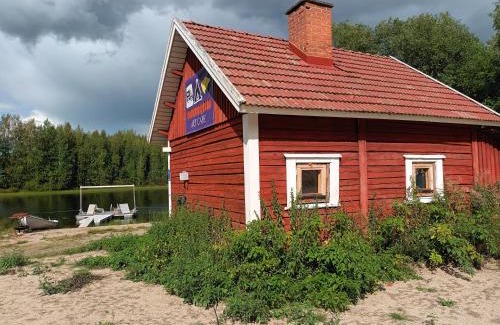 Kehys-Kainuu House | Saunamökki järven rannalla - 5-tien varrella