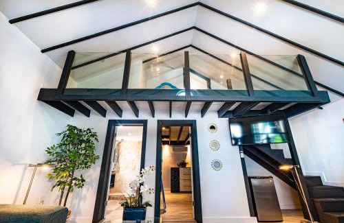 Nassau House | Saunders 3BD Beach Cottage