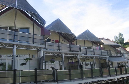 Odessa House | Sauvignon-Zagara