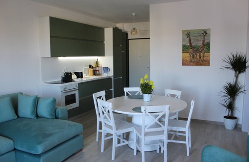 Golem Apartment | Savana Modern Apartment by the sea 2-bedroom with Fiber WiFi, AC