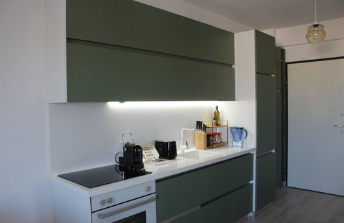 Golem Apartment | Savana Modern Apartment by the sea 2-bedroom with Fiber WiFi, AC