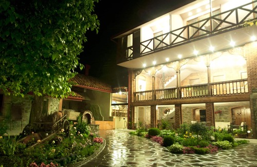 Ikalto Hotel | Savaneti