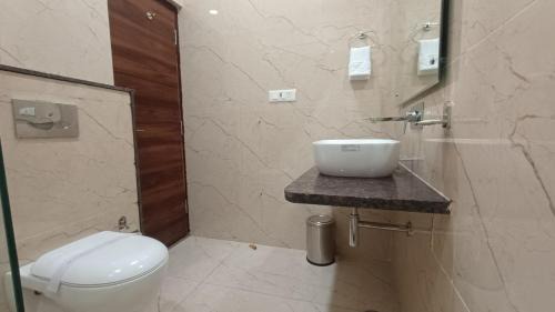 Bail Parao Hotel | Savanna Retreat By Mystical Views