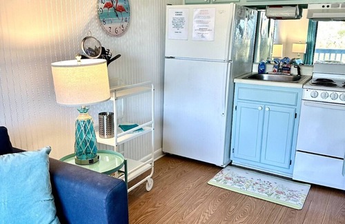 Tybee Island Condo | Savannah Beach and Racquet Club condo with pool access