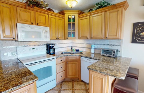 Tybee Island Condo | Savannah Beach & Racquet Club - Unit A215 - Easy Beach Access - Swimming Pools -