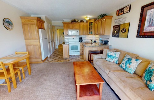 Tybee Island Condo | Savannah Beach & Racquet Club - Unit A215 - Easy Beach Access - Swimming Pools -