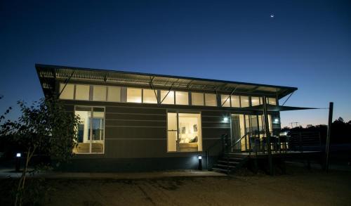 Dubbo Apartment | Savannah Cabins, Taronga Western Plains Zoo