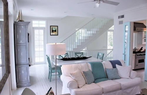 Saint Simons Island House | Savannah Cottage -ocean front pool w/pavilion