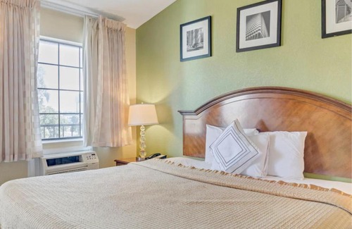 Savannah Hotel | Savannah Garden Hotel