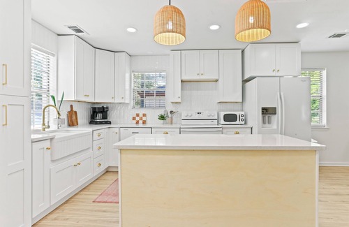 Savannah House | Savannah House, Getaway Near Tybee & Savannah, Sleeps 8