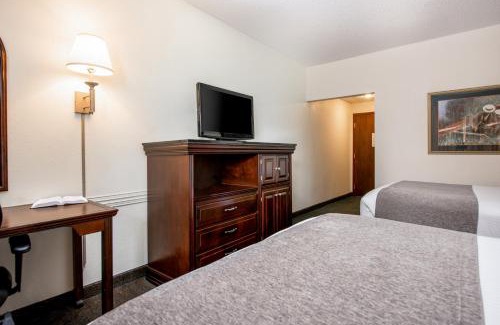Branson Hotel | Savannah House Hotel