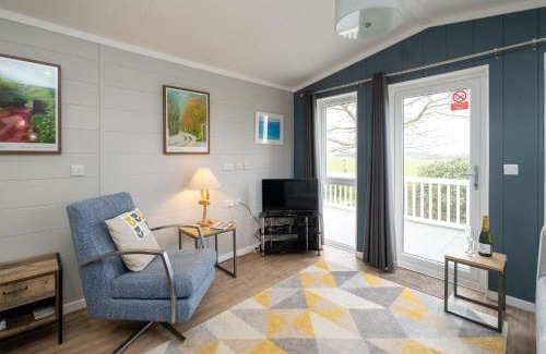 Leiston House | Savannah Lodge - Aldeburgh Coastal Cottages