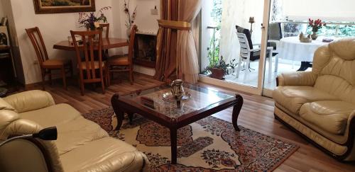 Varkiza Apartment | SavasApartment