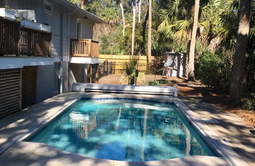 North Forest Beach House | SAVE 10% … 300 steps to beach with …private pool in Forest Beach!