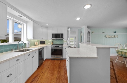 Buzzards Bay House | Save 10% on Fall Stays - Book by Nov 21!