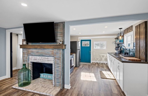 Plymouth House | Save 10% on Fall Stays - Book by Nov 21!