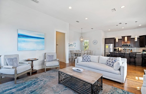 Crystal Shores House | Save!5Kings*HeatedPool*Elevator*BchGear*