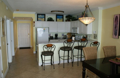 Long Beach Condo | SAVE BIG~OCEAN VIEW~HUGE BALCONY~FREE BEACH CHAIRS~WALKinShower~1king2queens~