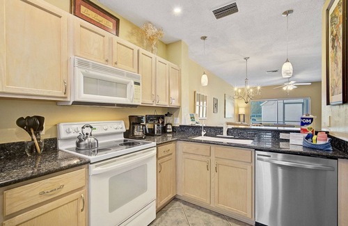Sabal Harbour House | Save Big This Fall: 10% Off Until Nov 30!