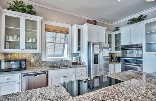 Delos House | SaveAug–Oct!PrivateBch*BeachSvc*Elevator*HeatPool