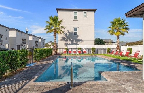 Miramar Beach House | 🏖️ Saved by the Beach | 6-Seat Golf Cart | Heated Pool* | Free Sunset Dolphin Cruise