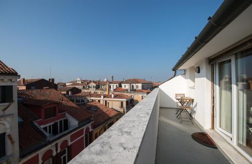 Castello Apartment | Savoia e jolanda Apartments