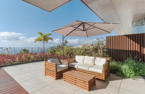 Sao Martinho Apartment | Savoy Residence One Bedroom with Jaccuzzi - Style and Sophistication