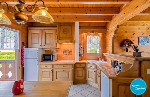 Marlens Ski Chalet | Savoyard chalet - Marlens - between lake and mountains