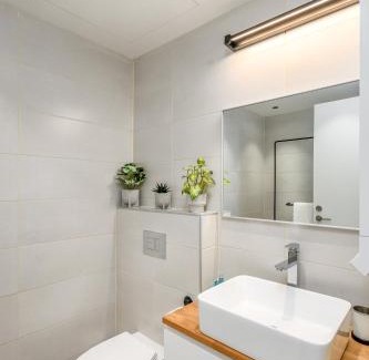 Jerusalem City Centre Apartment | Savyon Wiew Tower Apartment hotel - Sea-u-Jerusalem