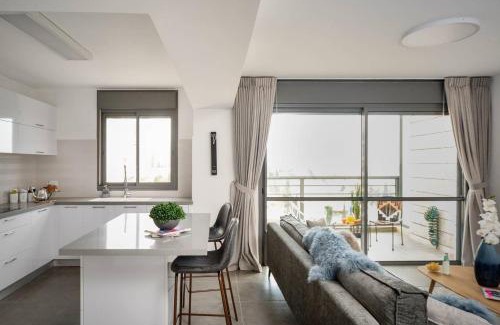 Jerusalem House | Savyoney Ramat Sharet By Isrentals- 3 Bedrooms