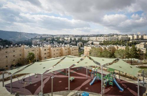 Jerusalem House | Savyoney Ramat Sharet By Isrentals- 3 Bedrooms