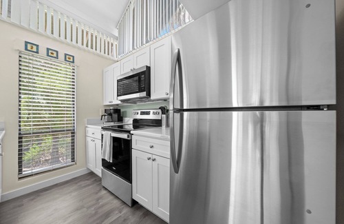 Crystal River House | Sawgrass Oasis Poolside, Waterfront Condo