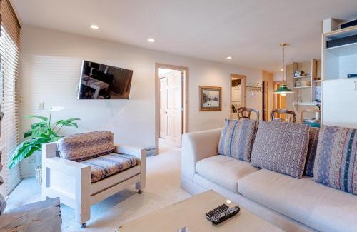 Warm Springs House | Sawtooth Condo 25