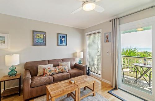 Isle of Palms House | SC206A: 206A Sea Cabin